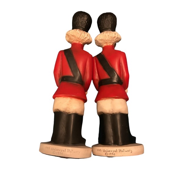 Set of 2 1990‎ Vintage Chalkware Universal Statuary Corp....